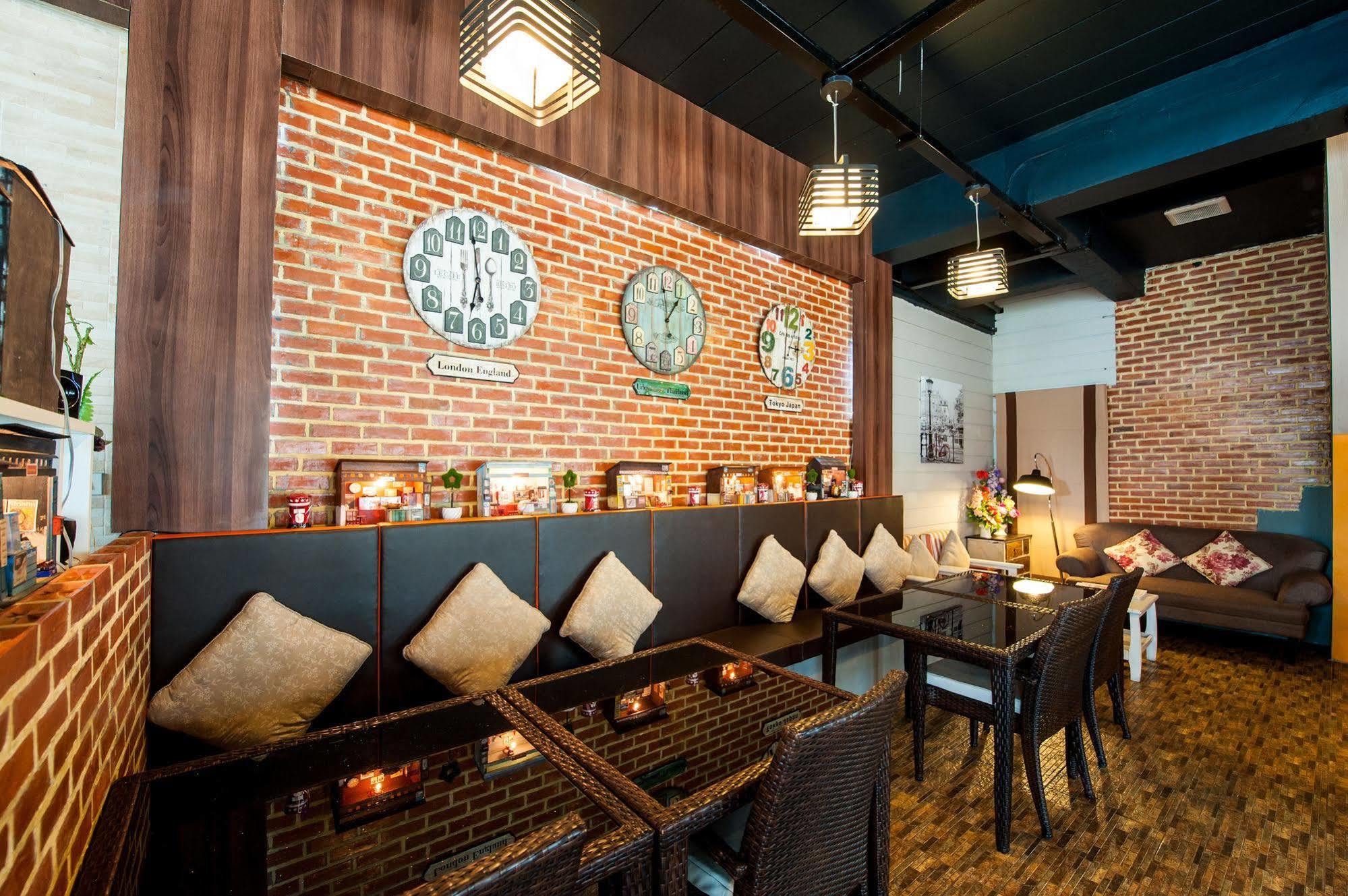 Prajaktra City Hostel Udon Thani Eksteriør billede