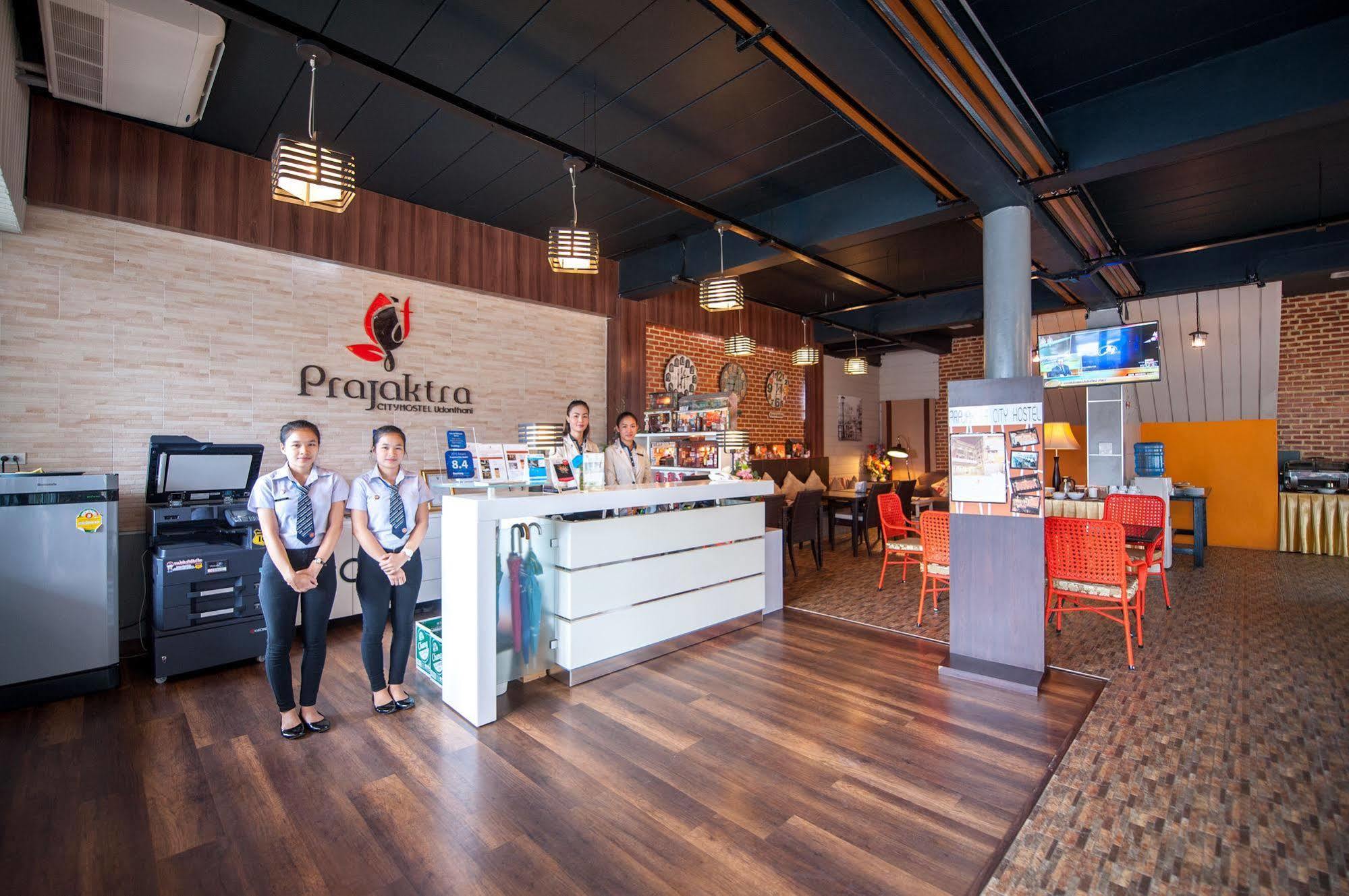 Prajaktra City Hostel Udon Thani Eksteriør billede